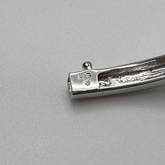 Sterling Silver Diamond Hinged Bangle Bracelet 0.075 TCW - Picture 4 of 9